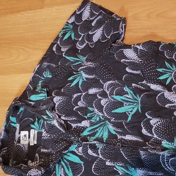 Quicksilver short sleeve cactus hemp leaf print button down shirt medium EUC - Picture 6 of 8